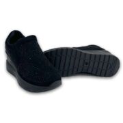 Γυναικεία sneakers slip on W242302B