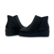 Μποτάκια με φερμουάρ και λάστιχο W25001B