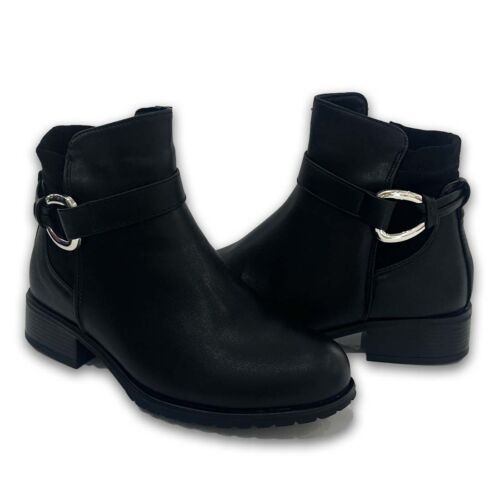 Μποτάκια με φερμουάρ W25M673B